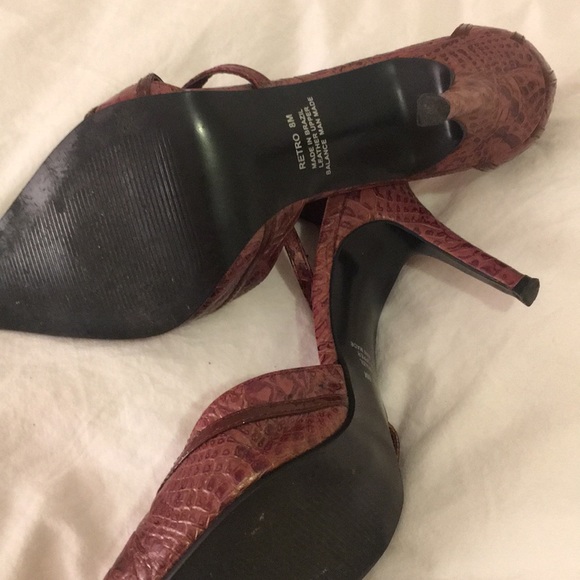 Carlos Santana pointy heels SZ 8 - Picture 2 of 4